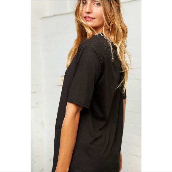 Black Top With Animal Print Detail - Picture 6 of 7